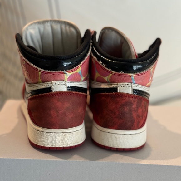 Nike Air Jordan 1 Retro High Across The Spider Verse youth size 4.5 Shoes Marvel - Picture 4 of 6